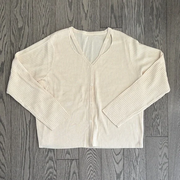 NEW Ribbed Topš¤ - Picture 1 of 4